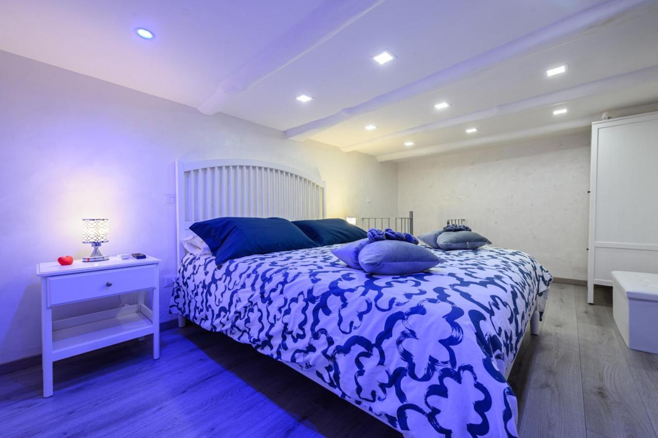 La Magnifica Napoli Apartments Gold House 외부 사진