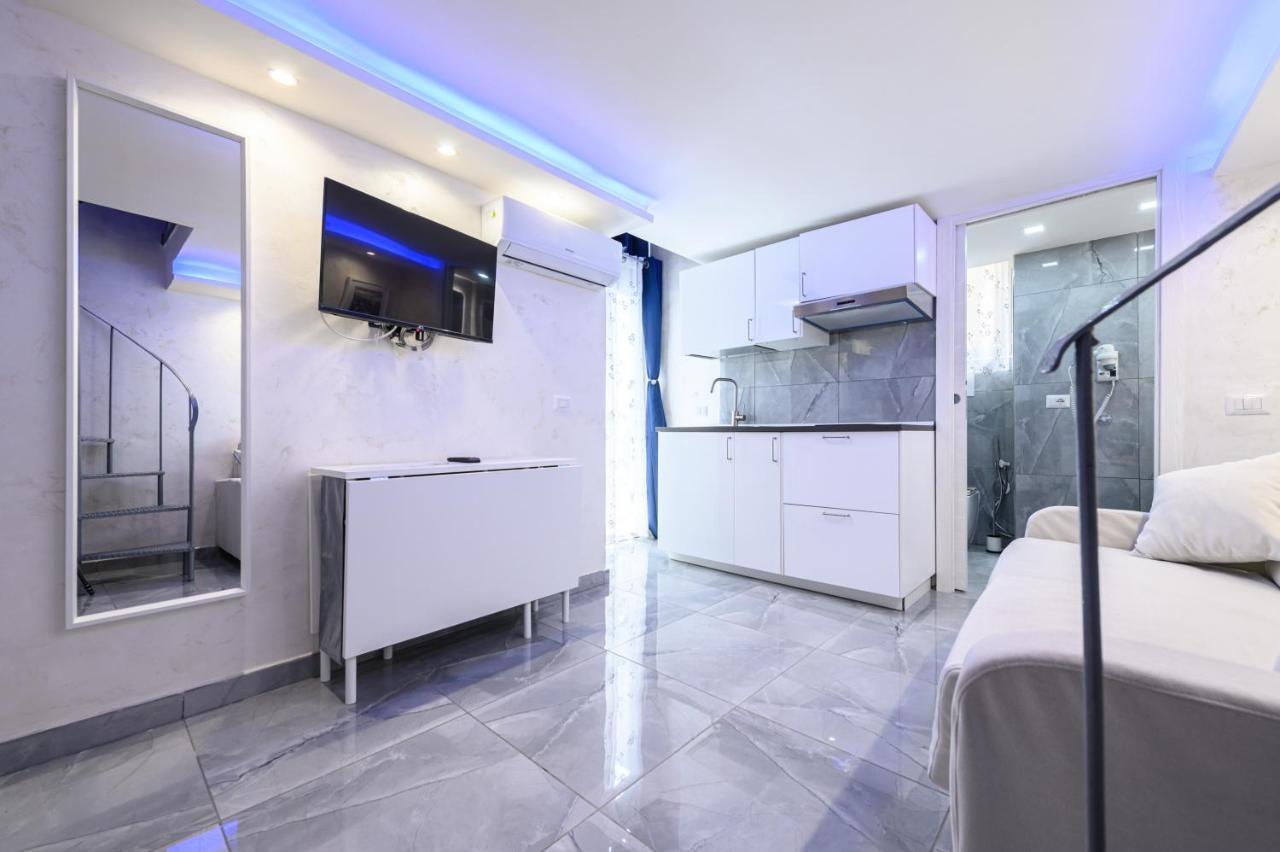 La Magnifica Napoli Apartments Gold House 외부 사진