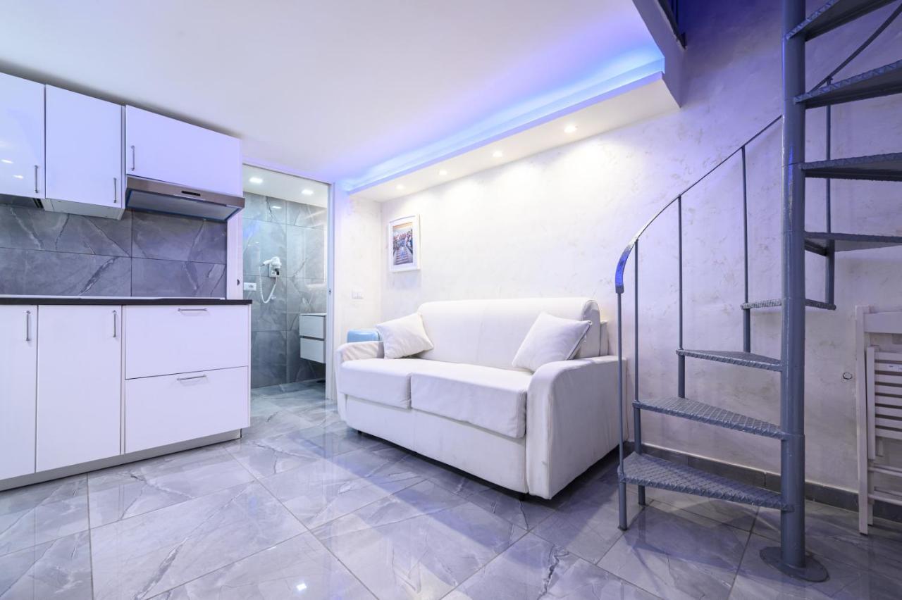 La Magnifica Napoli Apartments Gold House 외부 사진