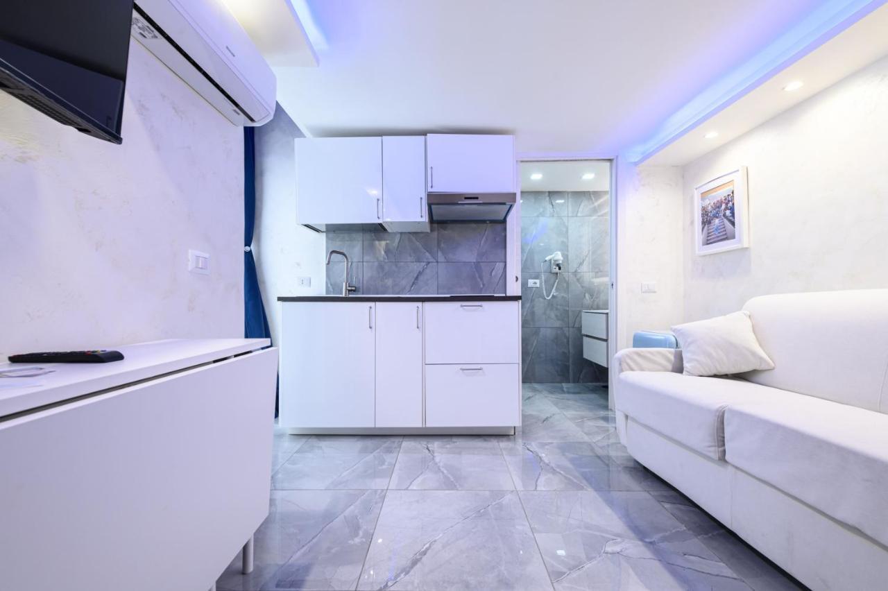 La Magnifica Napoli Apartments Gold House 외부 사진